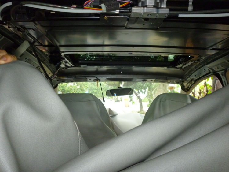 Nissan Livina - Đẳng cấp với cửa sổ trời Sunroofs !