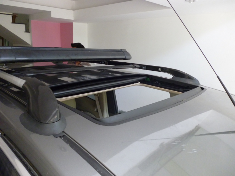 Nissan Livina - Đẳng cấp với cửa sổ trời Sunroofs !