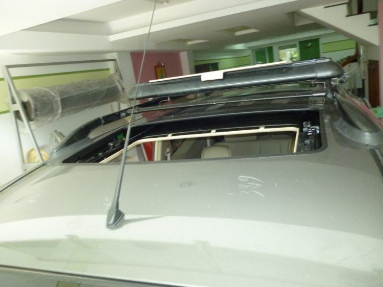 Nissan Livina - Đẳng cấp với cửa sổ trời Sunroofs !