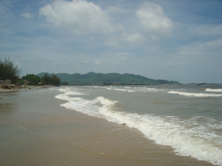 Du ngoạn trên biển bằng xuồng phao bơm hơi. Du ngoạn trên biển bằng xuồng phao bơm hơi.