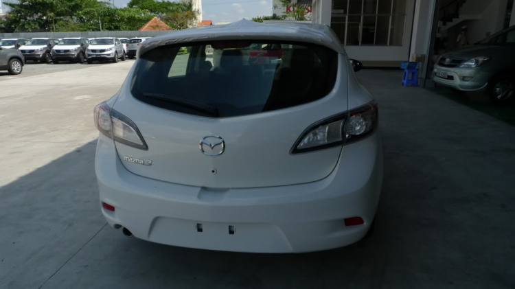 Lên Sàn em Mazda3 Hatchback