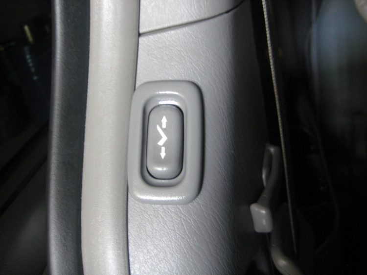 Tự hào là chiếc TOYOTA SIENNA LE duy nhất VN lắp và độ nhiều đồ chơi ! Tự hào là chiếc TOYOTA SIENNA LE duy nhất VN lắp và độ nhiều đồ chơi !