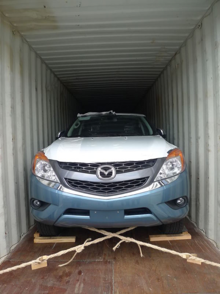 Mazda Bt50 2012 đã xuất hiện - Lô mới về hơn 15 em màu mới nhìn rất đẹp các bác..