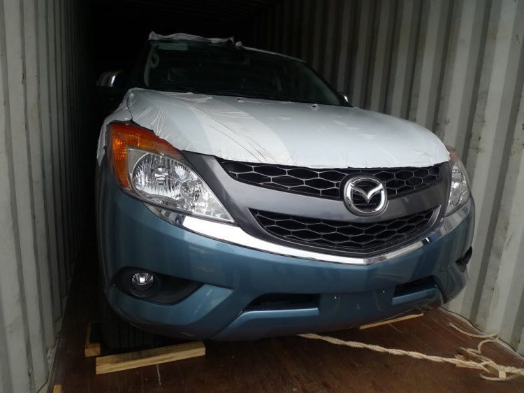 Mazda Bt50 2012 đã xuất hiện - Lô mới về hơn 15 em màu mới nhìn rất đẹp các bác..