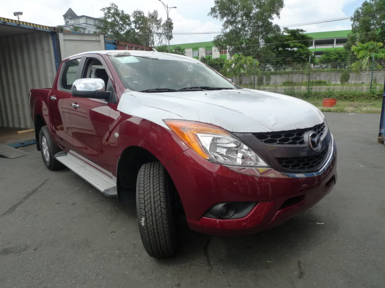 Mazda Bt50 2012 đã xuất hiện - Lô mới về hơn 15 em màu mới nhìn rất đẹp các bác..