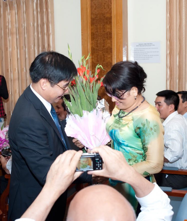 Chúc mừng bác Fesantasat-Bác sĩ SFC Chúc mừng bác Fesantasat-Bác sĩ SFC