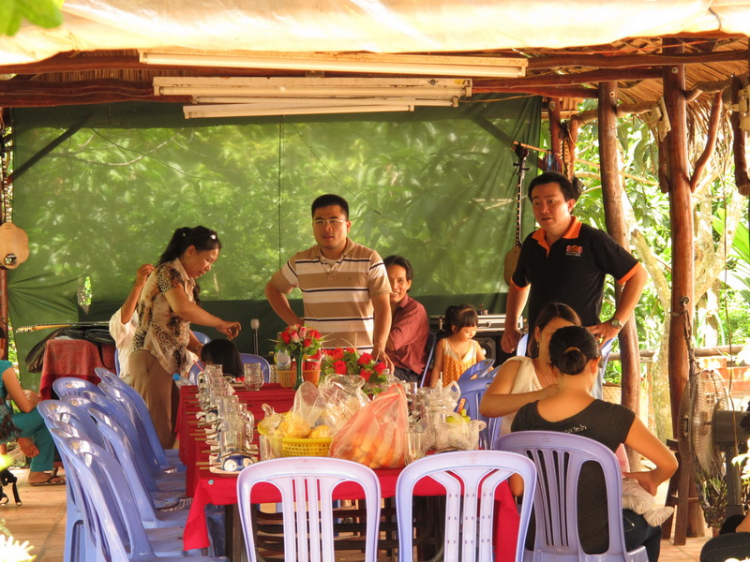 Hình ảnh S.O.S giao lưu tại Cái Bè, Tiền Giang (ngày 30/5) Hình ảnh S.O.S giao lưu tại Cái Bè, Tiền Giang (ngày 30/5)