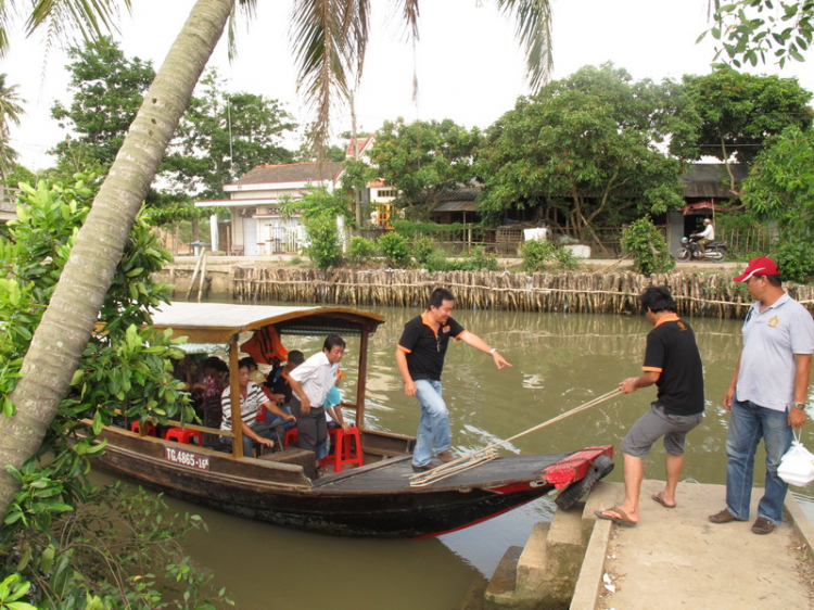 Hình ảnh S.O.S giao lưu tại Cái Bè, Tiền Giang (ngày 30/5)