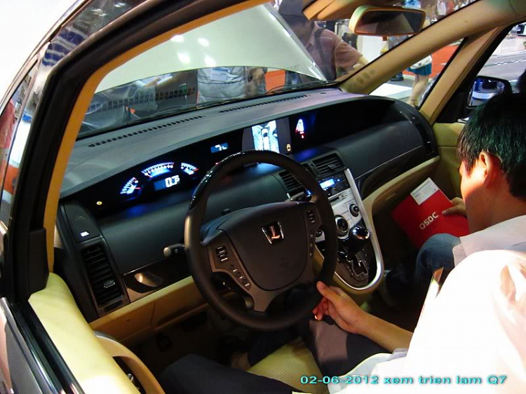 Xem Russ Swift lái xe SUBARU mạo hiểm & ngoạn mục... Xem Russ Swift lái xe SUBARU mạo hiểm & ngoạn mục...