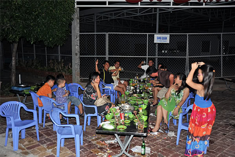 Thứ Ba: Ngày Hội Kết Nối Thành Viên