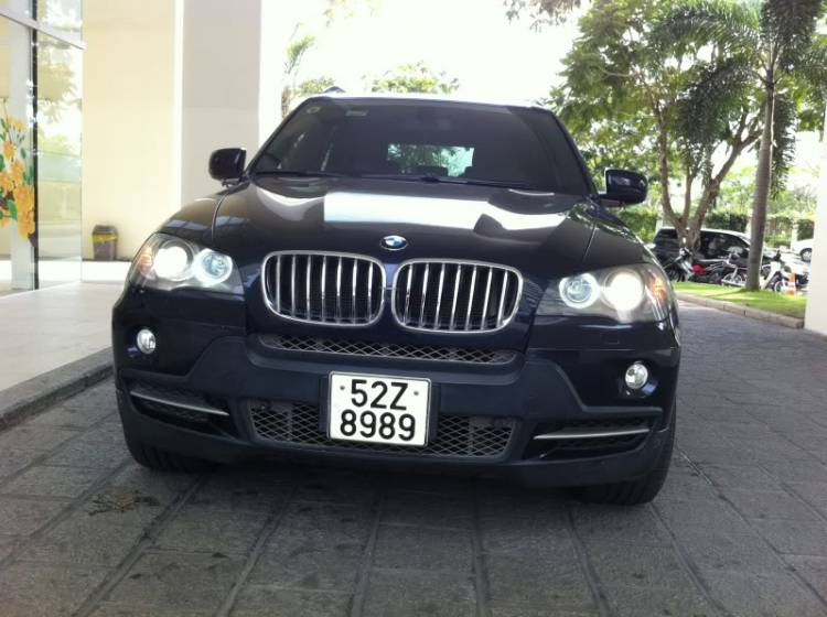 X5 xanh đậm nên sơn aero body kit màu gì ?