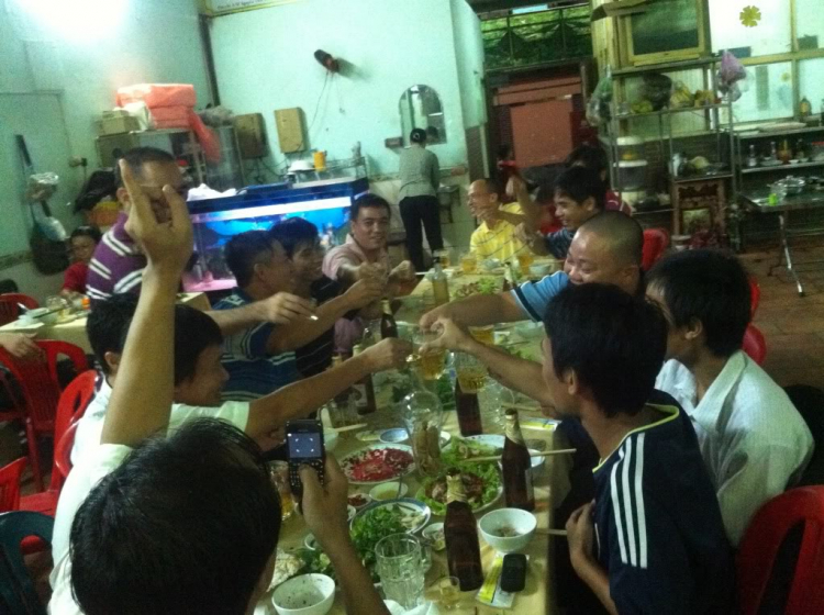Thông Báo: Offline tổng kết đội bóng XNL mùa giải OS FUTSAL 2012 Thông Báo: Offline tổng kết đội bóng XNL mùa giải OS FUTSAL 2012