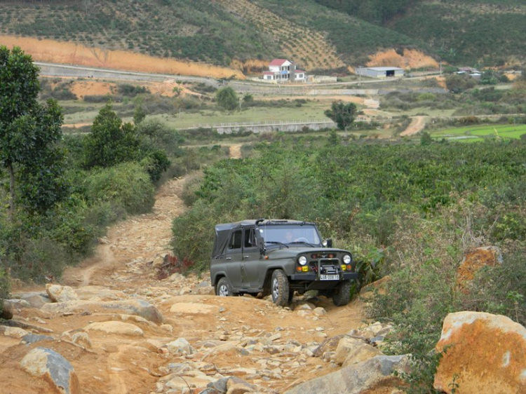 Du ngoạn trên biển bằng xuồng phao bơm hơi.