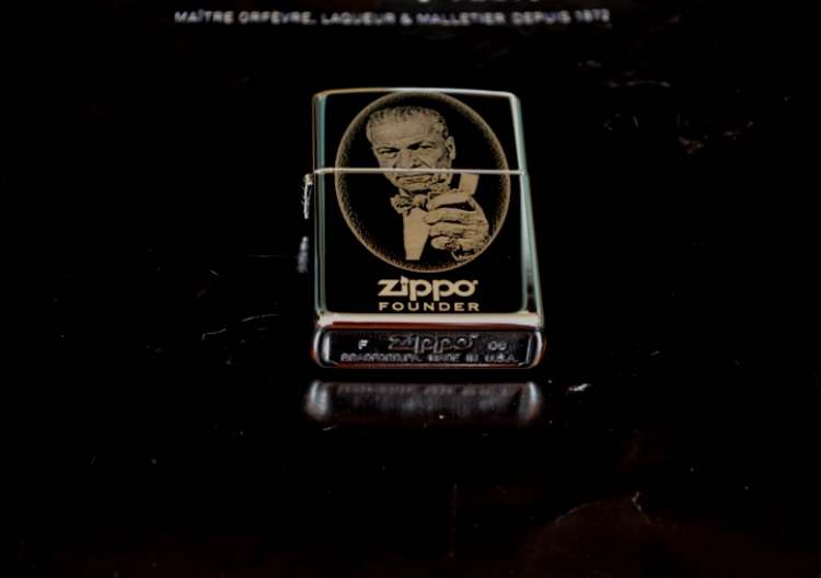 Mời bạn làm quen với Zippo.