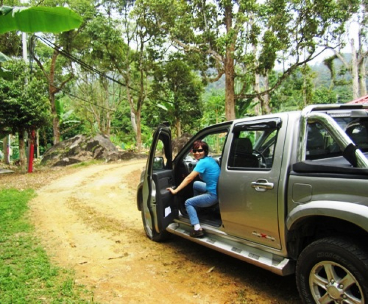 Hội công nông Isuzu 2012