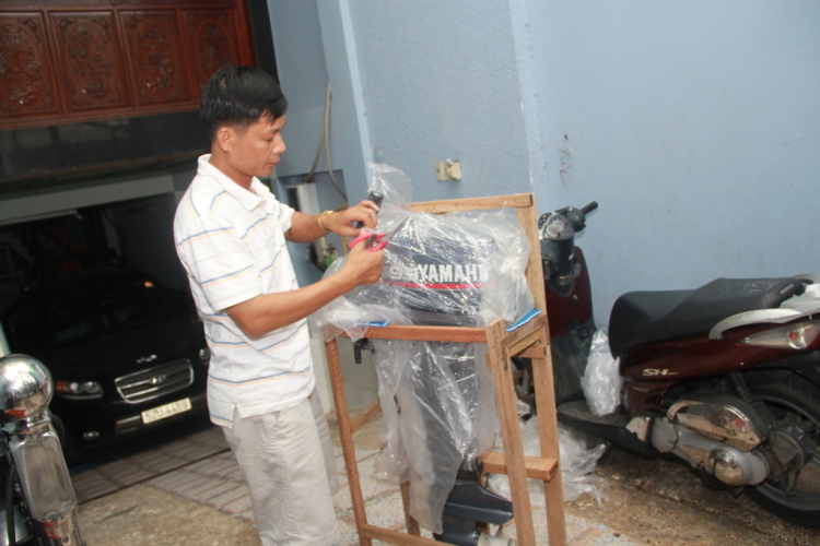 Du ngoạn trên biển bằng xuồng phao bơm hơi. Du ngoạn trên biển bằng xuồng phao bơm hơi.