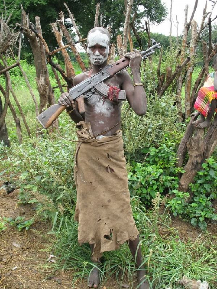 AK 47 – Còn hơn cả một loại vũ khí AK 47 – Còn hơn cả một loại vũ khí