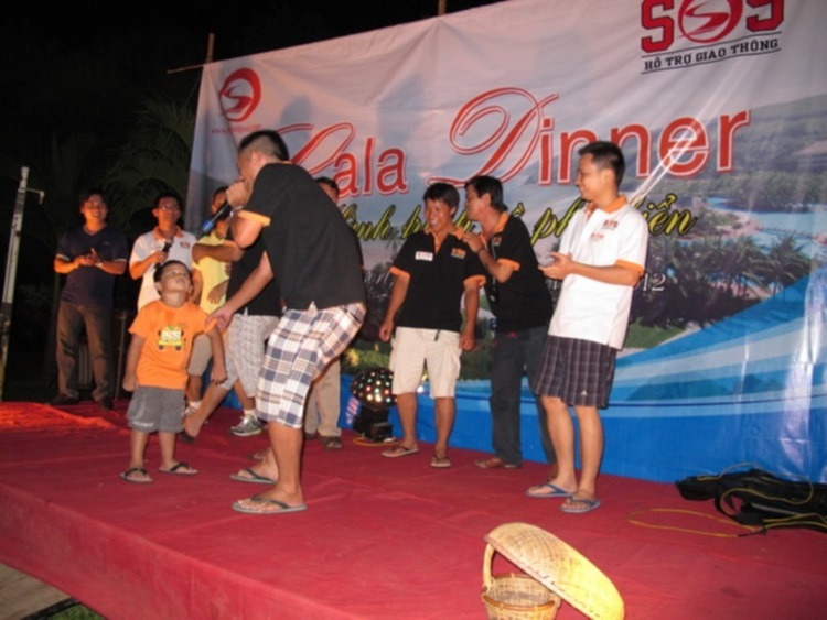 S.O.S - Hành trình về phố biển Nha Trang 21-24/6/12 S.O.S - Hành trình về phố biển Nha Trang 21-24/6/12
