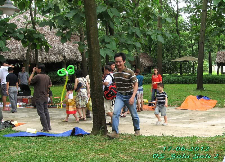 Hình ảnh đi chơi hội chợ Gala Sale OS lần II (17-06-2012) Hình ảnh đi chơi hội chợ Gala Sale OS lần II (17-06-2012)