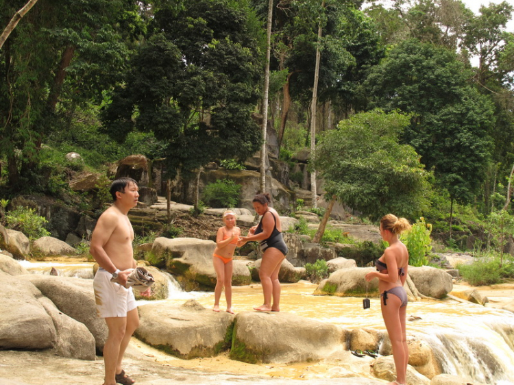S.O.S - Hành trình về phố biển Nha Trang 21-24/6/12 S.O.S - Hành trình về phố biển Nha Trang 21-24/6/12