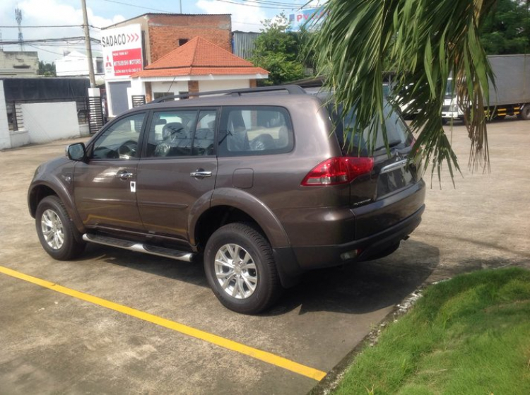 Mitsubishi Pajero Sport có thêm bản máy xăng 4x4 AT Mitsubishi Pajero Sport có thêm bản máy xăng 4x4 AT