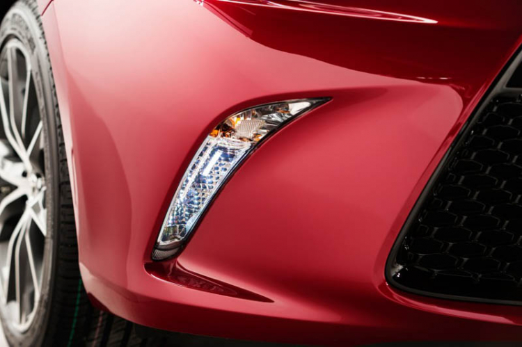 Toyota hé lộ hình ảnh phiên bản toàn cầu Camry 2015 facelift