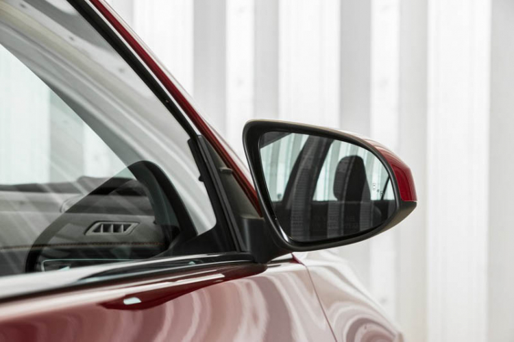 Toyota hé lộ hình ảnh phiên bản toàn cầu Camry 2015 facelift
