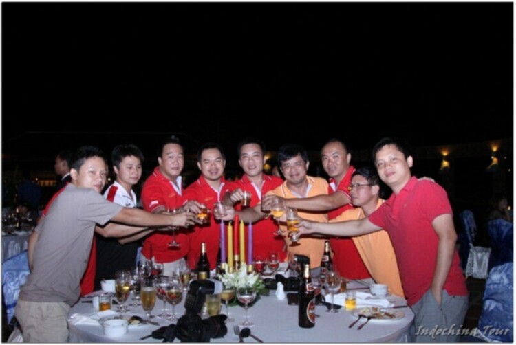 Ảnh tường thuật hành trình Caravan Indochina Tour đầu tiên của MBFC! Ảnh tường thuật hành trình Caravan Indochina Tour đầu tiên của MBFC!