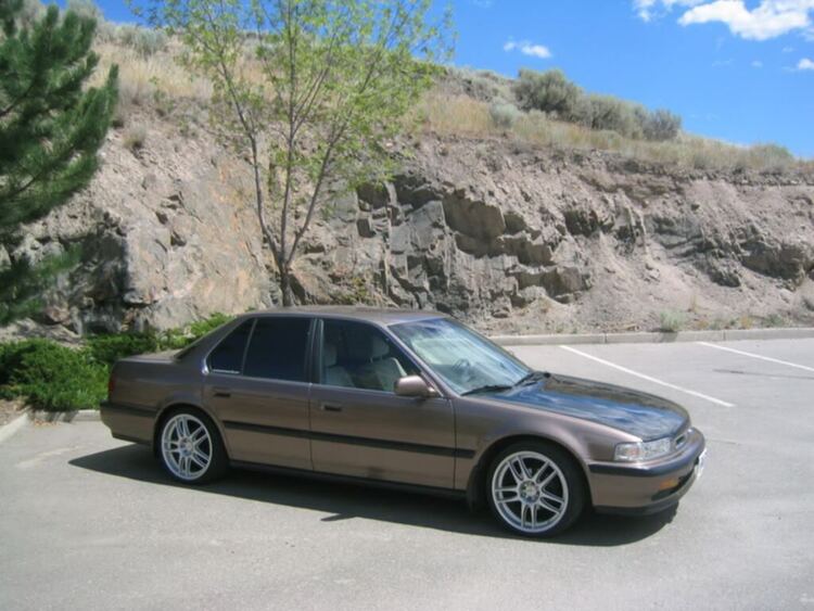 EM XIN ĐƯỢC PHÁ EM INFINITI Q45 - 1990 :) EM XIN ĐƯỢC PHÁ EM INFINITI Q45 - 1990 :)