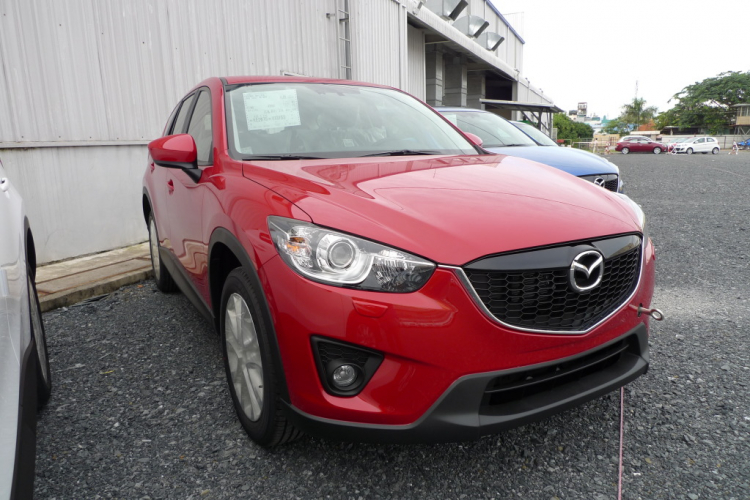 Mazda CX5 đã về Mazda Phú Mỹ Hưng (Update lô mới 11/10/2012 với màu Đen huyền bí).:D