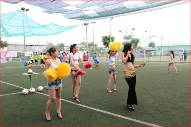 CÂU LẠC BỘ BÓNG ĐÁ SFC CÂU LẠC BỘ BÓNG ĐÁ SFC