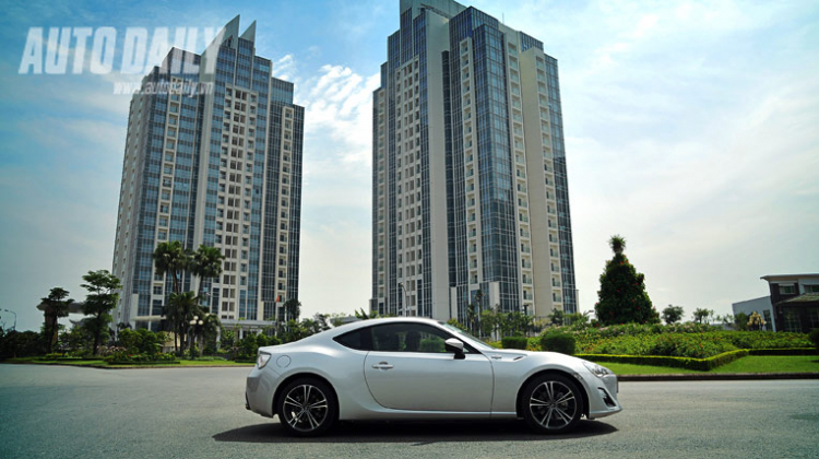 Chúng em đi test Toyota FT86