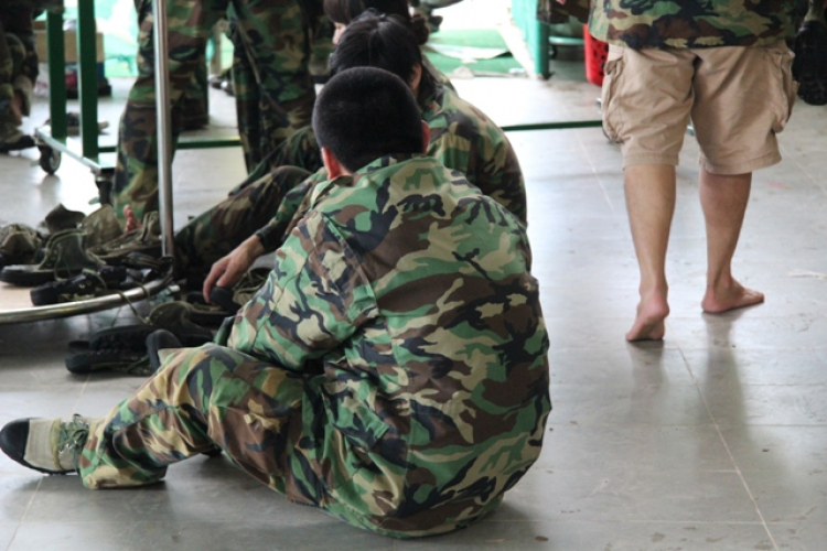 sáng Chủ Nhật 8/7 anh em KIAfc đi bắn Súng sơn Q9 xong đi ăn tôm sông luôn nhé mấy bác sáng Chủ Nhật 8/7 anh em KIAfc đi bắn Súng sơn Q9 xong đi ăn tôm sông luôn nhé mấy bác
