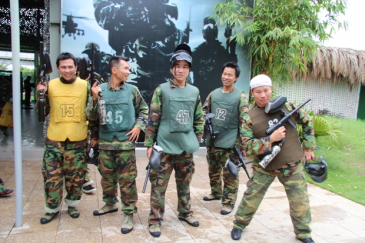 sáng Chủ Nhật 8/7 anh em KIAfc đi bắn Súng sơn Q9 xong đi ăn tôm sông luôn nhé mấy bác sáng Chủ Nhật 8/7 anh em KIAfc đi bắn Súng sơn Q9 xong đi ăn tôm sông luôn nhé mấy bác