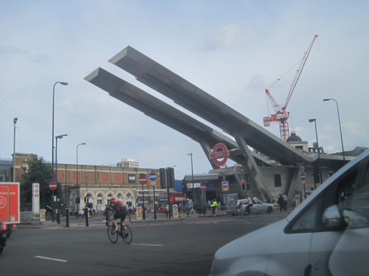 Nhật ký England - Hình "thuốc độc" trang 8