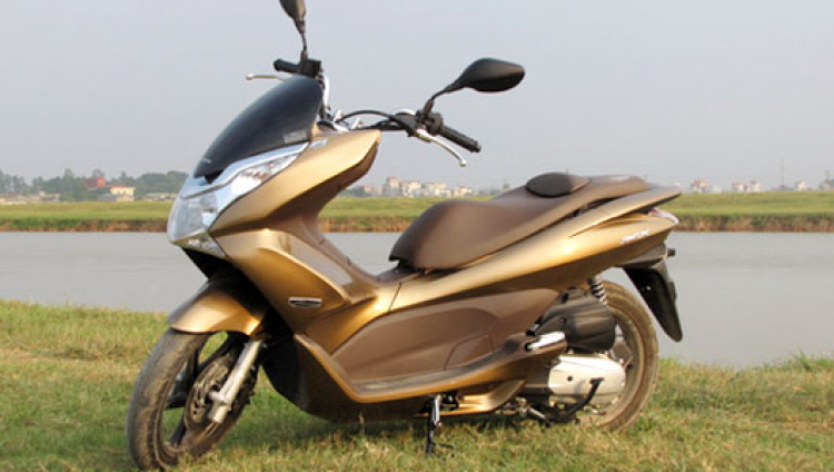 Honda PCX giảm giá 2 triệu đồng