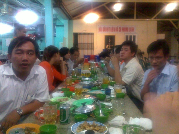 Ọp Bia OSS (12-07-12), Vì cuộc chiên trứng trường kỳ.... Ọp Bia OSS (12-07-12), Vì cuộc chiên trứng trường kỳ....