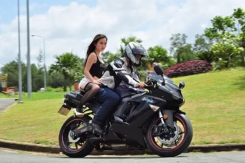 NGOINHAXANH và NHỮNG NGƯỜI BẠN