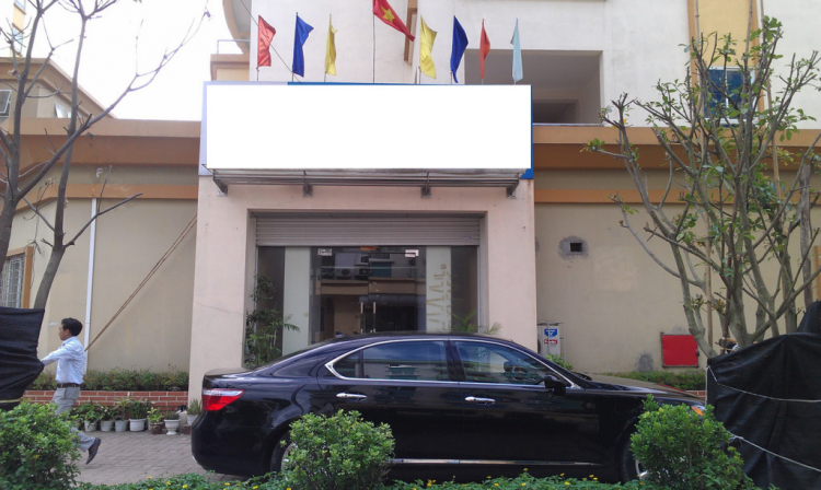 Khám phá thử tính năng chiếc Lexus LS600hL của 1 đại gia BĐS Hà Thành Khám phá thử tính năng chiếc Lexus LS600hL của 1 đại gia BĐS Hà Thành