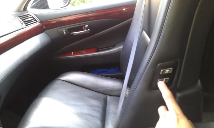 Khám phá thử tính năng chiếc Lexus LS600hL của 1 đại gia BĐS Hà Thành Khám phá thử tính năng chiếc Lexus LS600hL của 1 đại gia BĐS Hà Thành