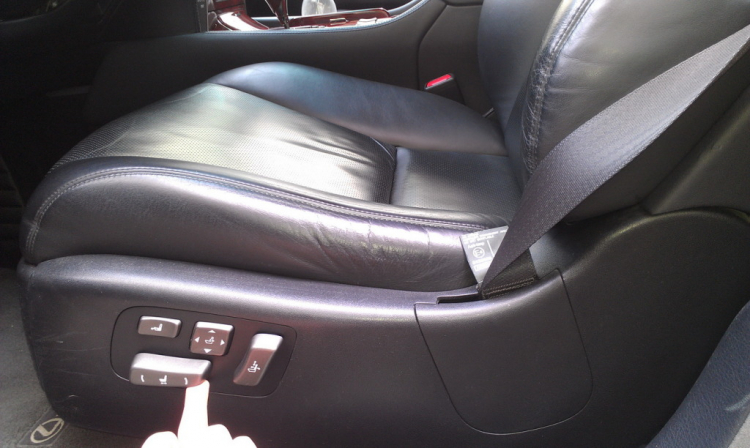 Khám phá thử tính năng chiếc Lexus LS600hL của 1 đại gia BĐS Hà Thành Khám phá thử tính năng chiếc Lexus LS600hL của 1 đại gia BĐS Hà Thành