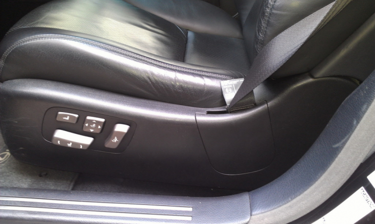 Khám phá thử tính năng chiếc Lexus LS600hL của 1 đại gia BĐS Hà Thành Khám phá thử tính năng chiếc Lexus LS600hL của 1 đại gia BĐS Hà Thành