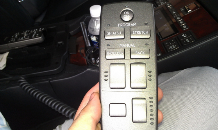 Khám phá thử tính năng chiếc Lexus LS600hL của 1 đại gia BĐS Hà Thành Khám phá thử tính năng chiếc Lexus LS600hL của 1 đại gia BĐS Hà Thành