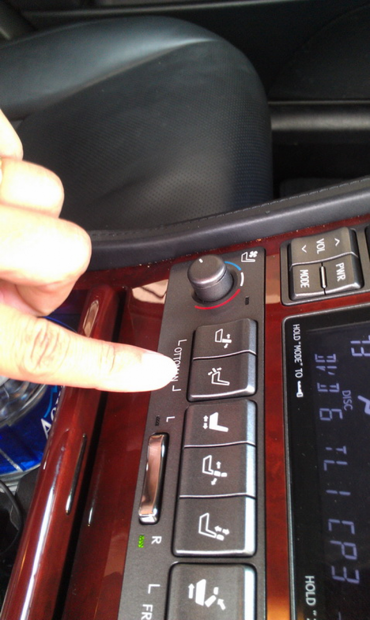 Khám phá thử tính năng chiếc Lexus LS600hL của 1 đại gia BĐS Hà Thành Khám phá thử tính năng chiếc Lexus LS600hL của 1 đại gia BĐS Hà Thành