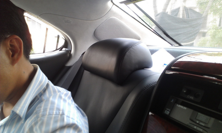 Khám phá thử tính năng chiếc Lexus LS600hL của 1 đại gia BĐS Hà Thành Khám phá thử tính năng chiếc Lexus LS600hL của 1 đại gia BĐS Hà Thành