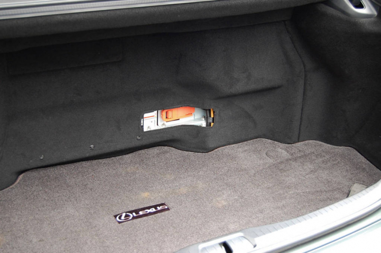 Khám phá thử tính năng chiếc Lexus LS600hL của 1 đại gia BĐS Hà Thành Khám phá thử tính năng chiếc Lexus LS600hL của 1 đại gia BĐS Hà Thành
