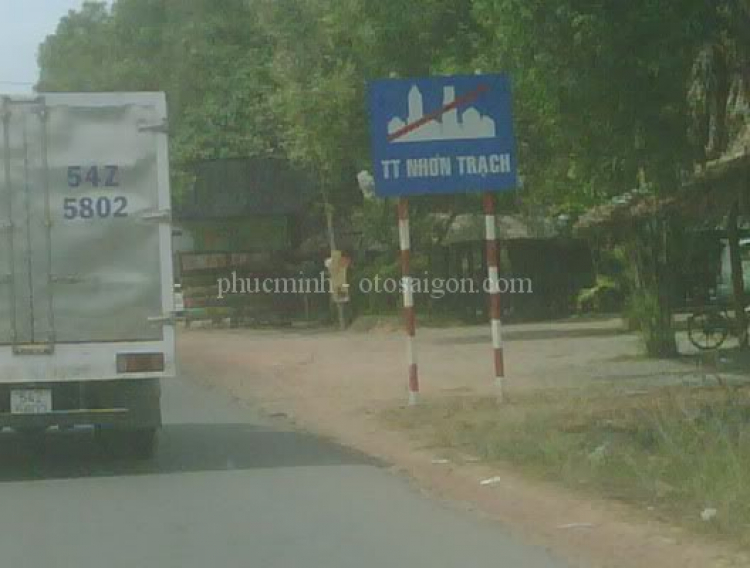 Bảng 30km/h trên đường Nhơn Trạch Bảng 30km/h trên đường Nhơn Trạch
