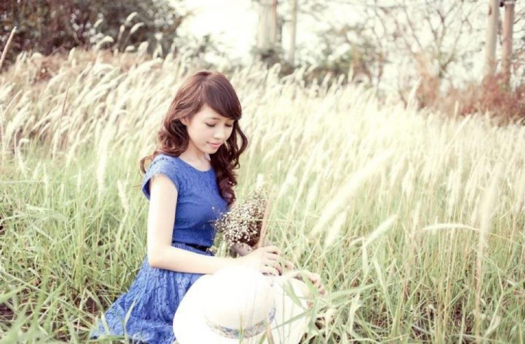 MẪU TEEN EM MỚI LỤM ĐƯỢC,XINH NHƯ 1 BÚP HOA.