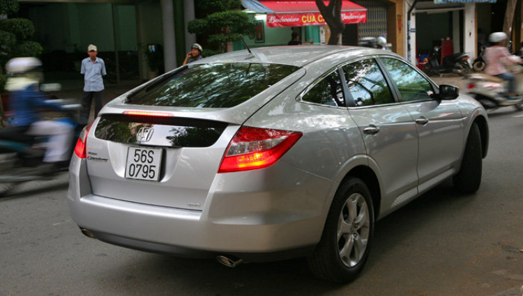 Honda Crosstour EX-L with Navigation Honda Crosstour EX-L with Navigation