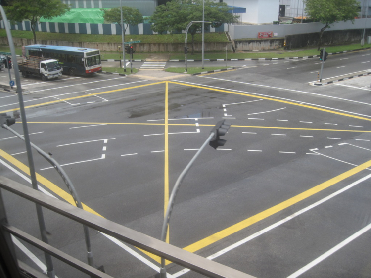 Ngã tư D1 và Điện Biên Phủ - Hoan hô Anh Chánh Ngã tư D1 và Điện Biên Phủ - Hoan hô Anh Chánh